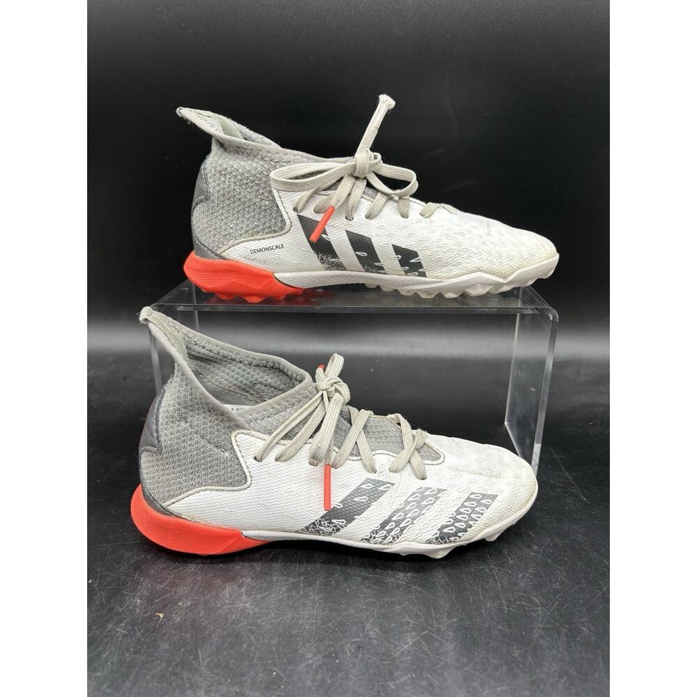 adidas Predator Freak.3 TF Demonscale Soccer Shoes Youth size 1 Turf FY6312